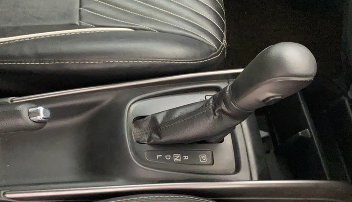 2019 Toyota Glanza V CVT, Petrol, Automatic, 66,948 km, Gear Lever