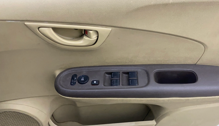 2013 Honda Amaze 1.2L I-VTEC S, Petrol, Manual, 43,963 km, Driver Side Door Panels Control