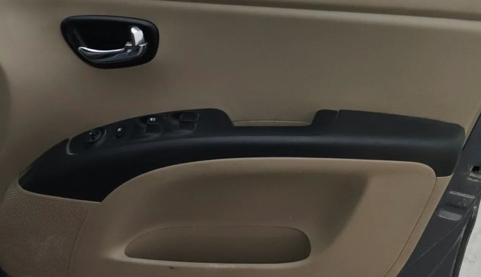 2013 Hyundai i10 SPORTZ 1.2 AT, Petrol, Automatic, 53,731 km, Driver Side Door Panels Control