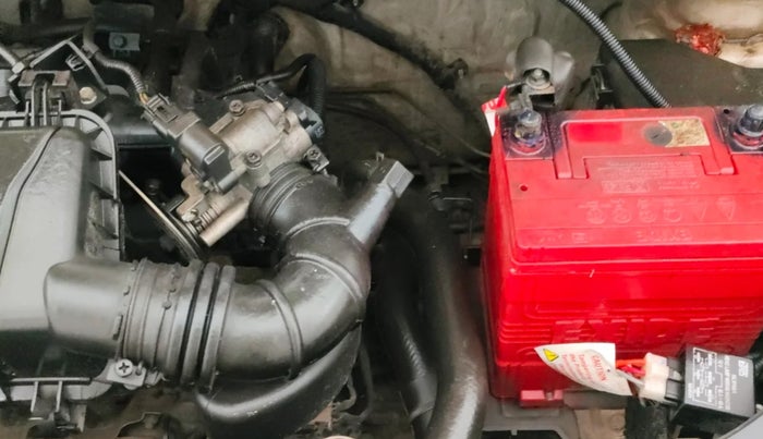 2015 Hyundai i10 SPORTZ 1.1, Petrol, Manual, 23,803 km, Engine View - Left