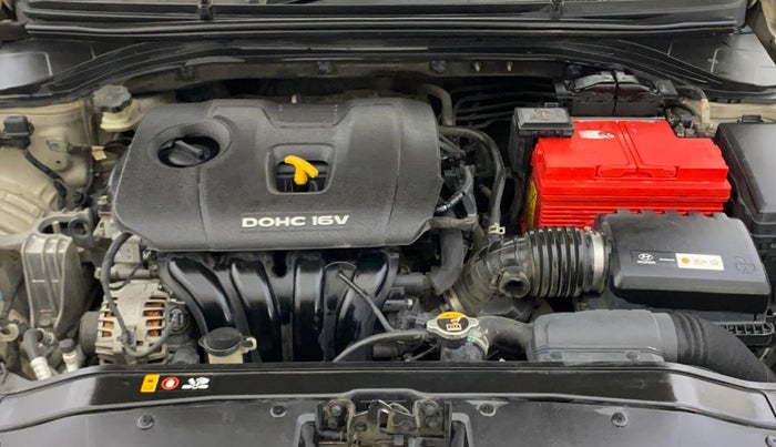 2016 Hyundai New Elantra 2.0 SX(O) AT PETROL, Petrol, Automatic, 1,01,757 km, Engine View