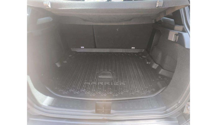 2022 Tata Harrier XZA PLUS 2.0L, Diesel, Automatic, 47,597 km, Boot Inside