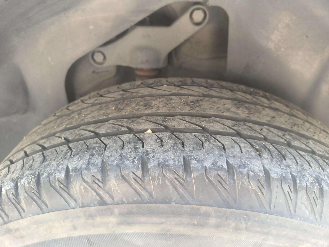 2022 Tata Harrier XZA PLUS 2.0L, Diesel, Automatic, 47,597 km, Left Rear Tyre Tread