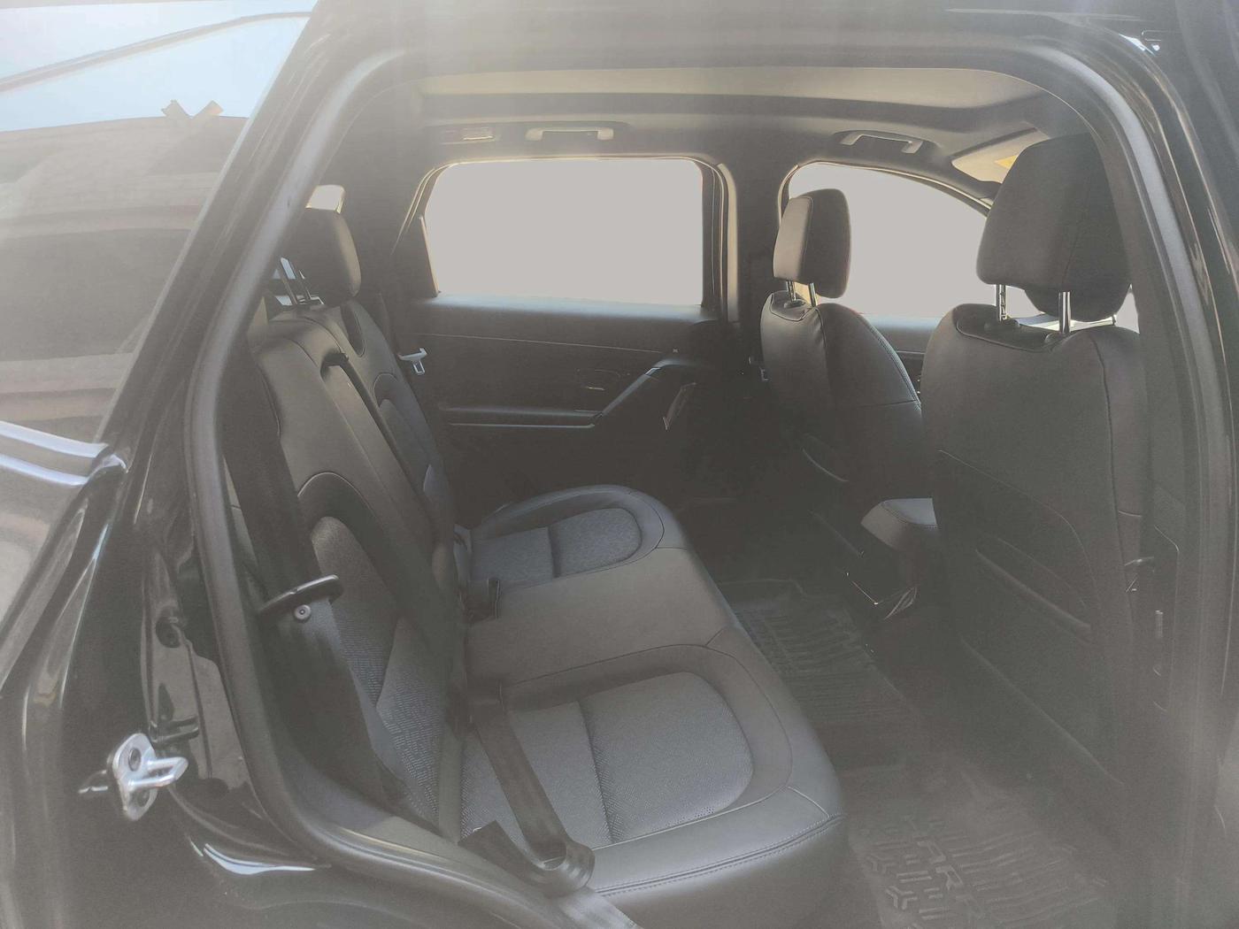 2022 Tata Harrier XZA PLUS 2.0L, Diesel, Automatic, 47,597 km, Right Side Rear Door Cabin