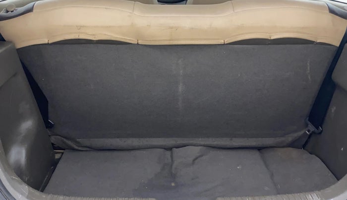 2015 Hyundai i10 MAGNA 1.1, Petrol, Manual, 51,972 km, Boot Inside