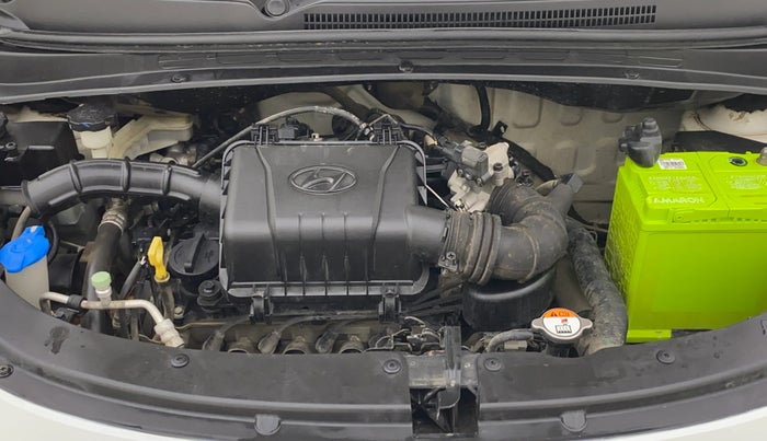 2015 Hyundai i10 MAGNA 1.1, Petrol, Manual, 51,972 km, Engine View