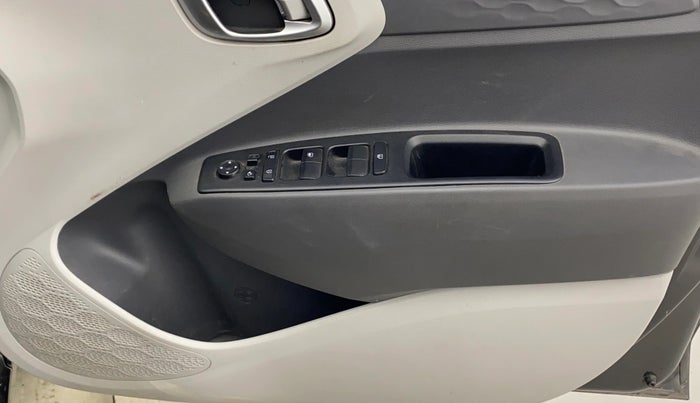 2022 Hyundai GRAND I10 NIOS SPORTZ 1.2 KAPPA VTVT, Petrol, Manual, 28,241 km, Driver Side Door Panels Control