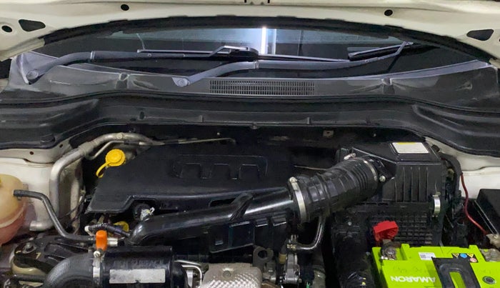 2022 Mahindra XUV300 W8 1.2 PETROL, Petrol, Manual, 48,228 km, Engine View