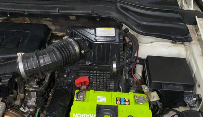 2022 Mahindra XUV300 W8 1.2 PETROL, Petrol, Manual, 48,228 km, Engine View - Left