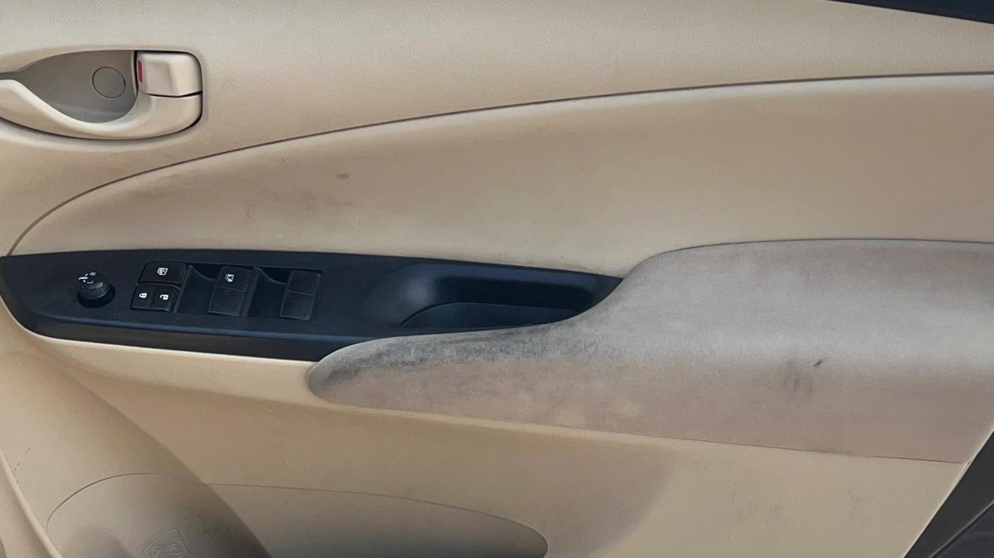 2019 Toyota YARIS J CVT, Petrol, Automatic, 45,484 km, Driver Side Door Panels Control