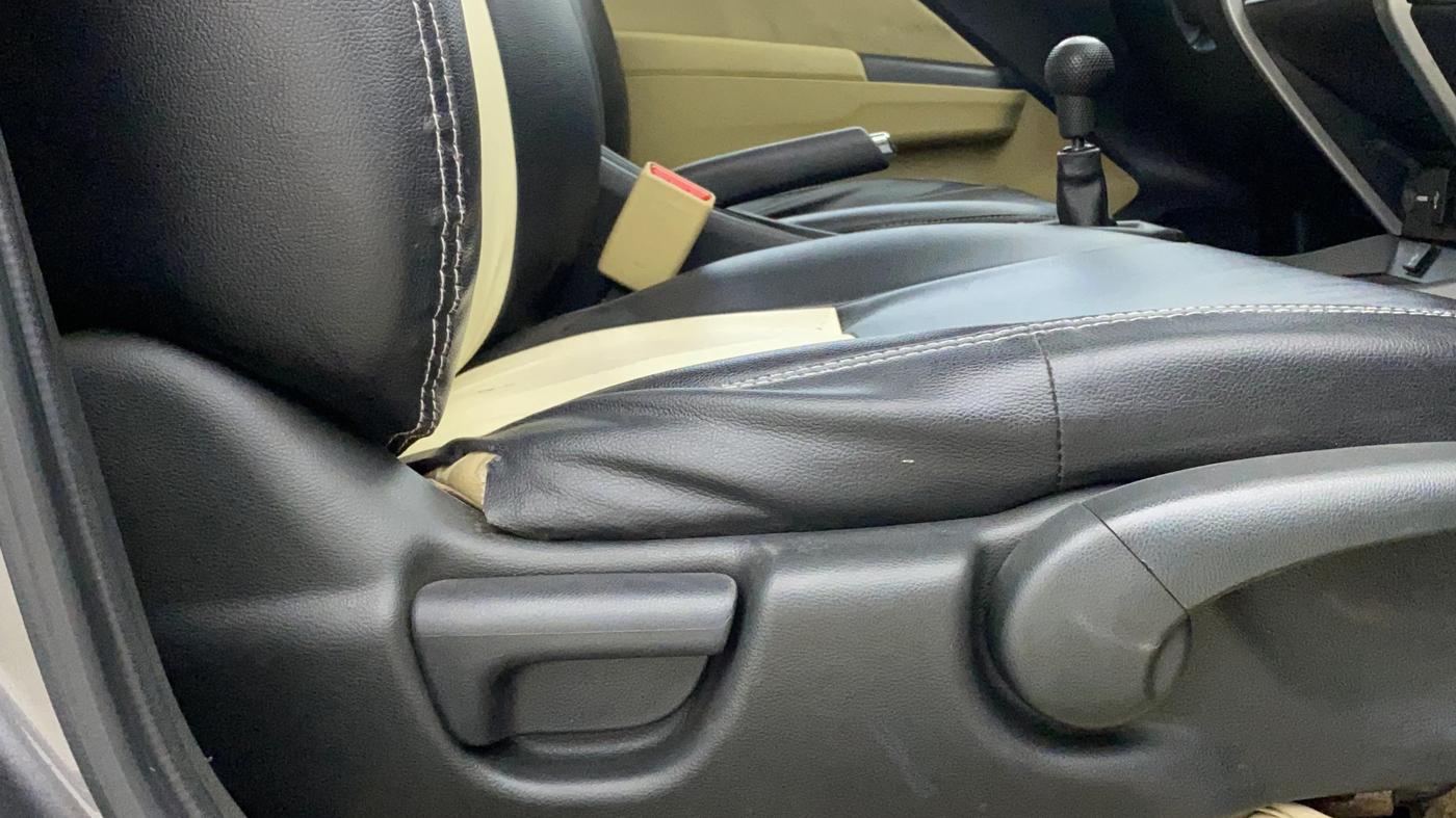 2018 Honda City 1.5L I-VTEC V MT, Petrol, Manual, 53,324 km, Driver Side Adjustment Panel