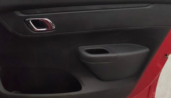 2018 Renault Kwid RXT 1.0 AMT (O), Petrol, Automatic, 53,239 km, Driver Side Door Panels Control