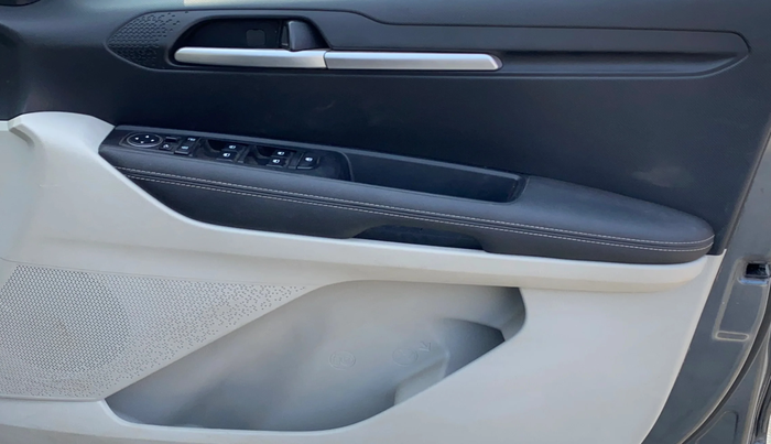 2023 KIA SONET HTX 1.0 DCT, Petrol, Automatic, 46,808 km, Driver Side Door Panels Control