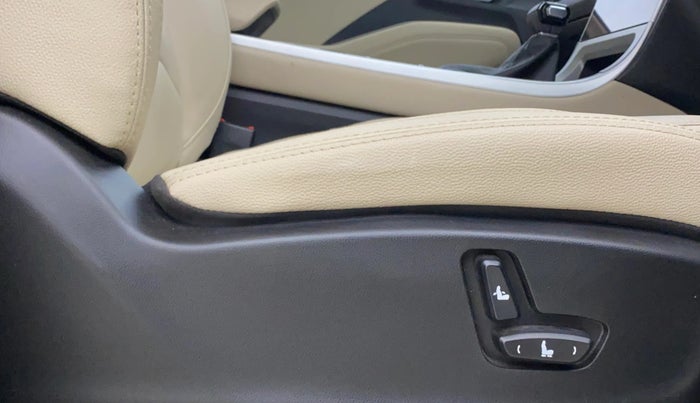 2023 MG HECTOR SAVVY PRO 1.5 TURBO CVT PETROL, Petrol, Automatic, 16,486 km, Driver Side Adjustment Panel