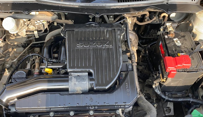 2016 Maruti Swift VXI, Petrol, Manual, 98,595 km, Engine View