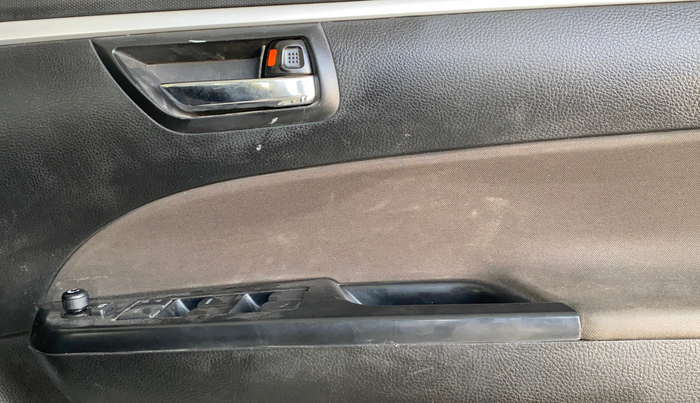 2016 Maruti Swift VXI, Petrol, Manual, 98,595 km, Driver Side Door Panels Control