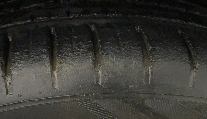 2021 Maruti Baleno ZETA PETROL 1.2, Petrol, Manual, 25,709 km, Left Rear Tyre Tread