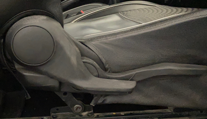 2021 Maruti Baleno ZETA PETROL 1.2, Petrol, Manual, 25,709 km, Driver Side Adjustment Panel