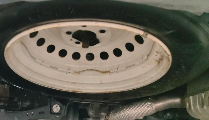 2022 Mahindra XUV700 AX 7 P MT 7 STR, Petrol, Manual, 31,275 km, Spare Tyre