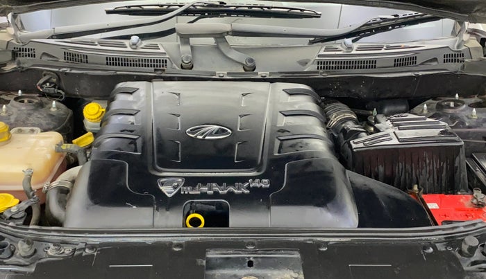 2014 Mahindra XUV500 W8, Diesel, Manual, 54,201 km, Engine View