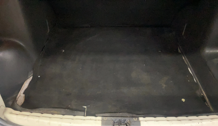 2014 Renault Duster 85 PS RXL DIESEL, Diesel, Manual, 1,19,788 km, Boot Inside