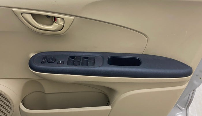 2014 Honda Amaze 1.5L I-DTEC S, Diesel, Manual, 94,854 km, Driver Side Door Panels Control