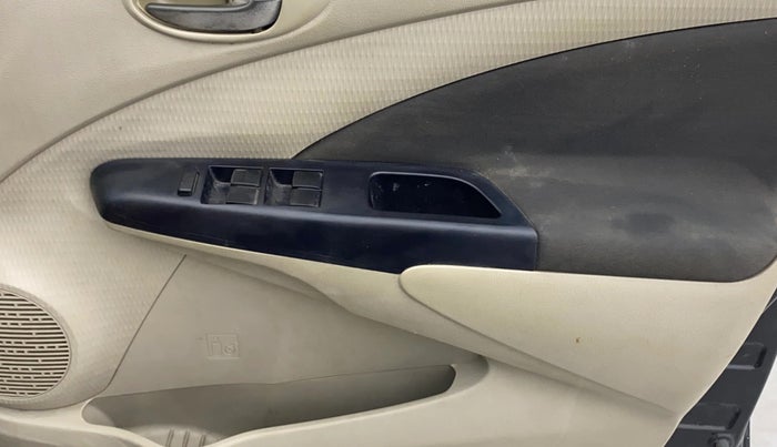 2012 Toyota Etios GD, Diesel, Manual, 97,115 km, Driver Side Door Panels Control