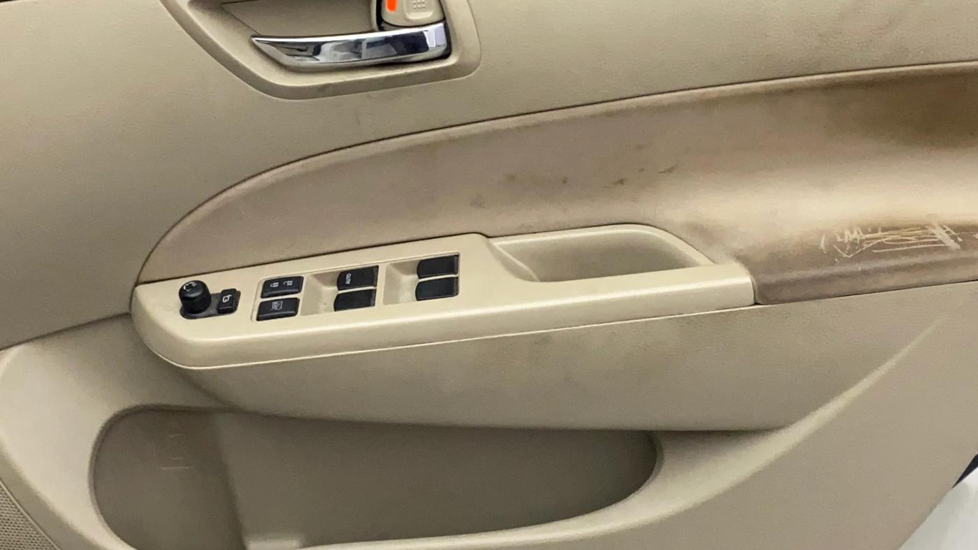 2015 Maruti Swift Dzire ZXI, Petrol, Manual, 1,05,566 km, Driver Side Door Panels Control