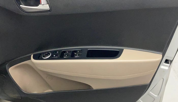 2015 Hyundai Xcent S 1.2, Petrol, Manual, 1,00,905 km, Driver Side Door Panels Control