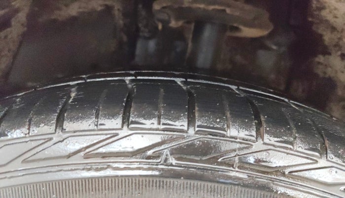 2019 Tata NEXON XZA PLUS PETROL, Petrol, Automatic, 32,495 km, Left Front Tyre Tread