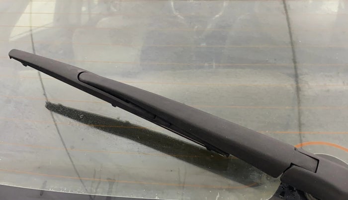 2017 Maruti Baleno DELTA DIESEL 1.3, Diesel, Manual, 35,333 km, Rear Wiper