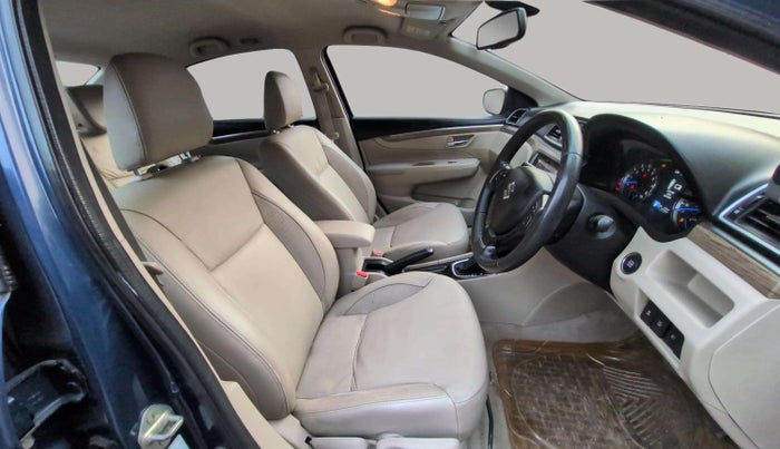 2018 Maruti Ciaz ALPHA  AT 1.5 SHVS PETROL, Petrol, Automatic, 67,727 km, Right Side Front Door Cabin