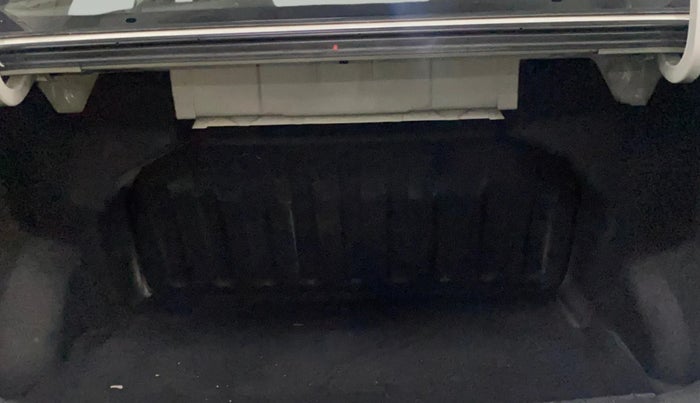 2018 Hyundai Xcent SX 1.2, Petrol, Manual, 48,169 km, Boot Inside