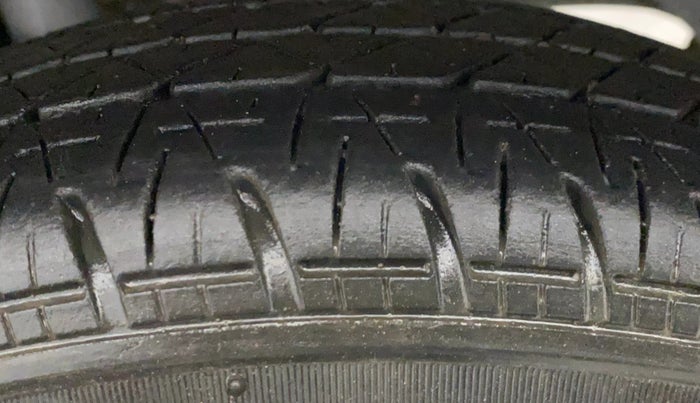 2021 Maruti Alto VXI, Petrol, Manual, 1,37,679 km, Left Rear Tyre Tread