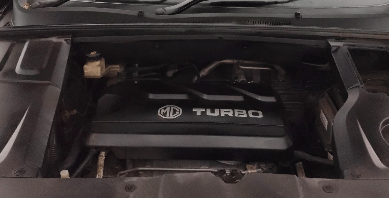 2023 MG HECTOR PLUS SHARP PRO 1.5 TURBO MT 6 STR, Petrol, Manual, 58,887 km, Engine View