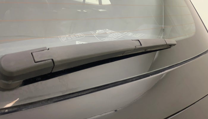 2023 Hyundai VENUE SX(O) 1.0 Turbo DCT Knight Edition, Petrol, Automatic, 20,866 km, Rear Wiper