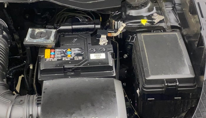 2023 Hyundai VENUE SX(O) 1.0 Turbo DCT Knight Edition, Petrol, Automatic, 20,866 km, Engine View - Left