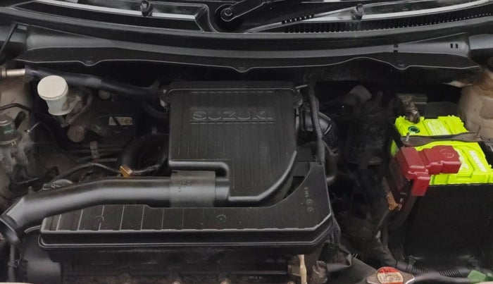 2015 Maruti Swift VXI, Petrol, Manual, 43,661 km, Engine View