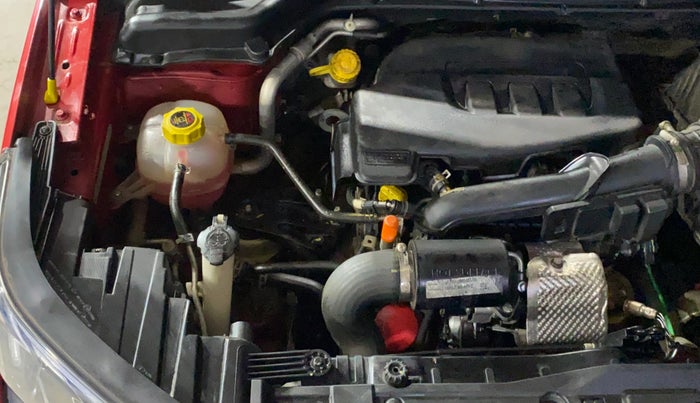 2022 Mahindra XUV300 W8 1.2 PETROL, Petrol, Manual, 41,249 km, Engine View - Right