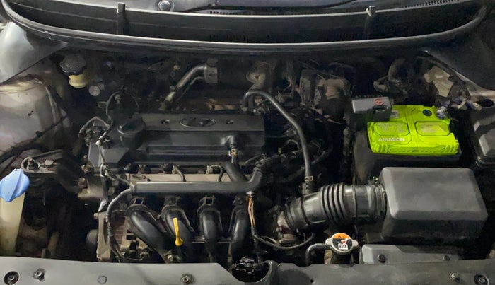 2016 Hyundai i20 Active 1.2 S, Petrol, Manual, 1,08,259 km, Engine View