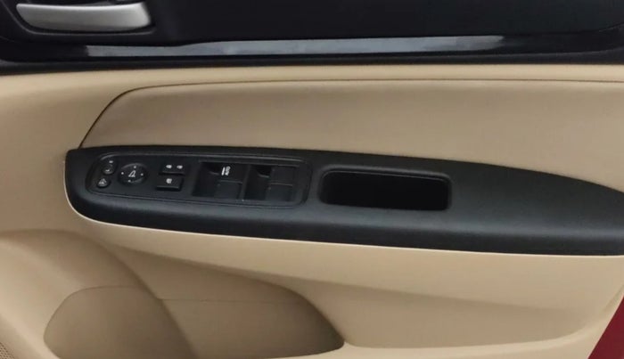 2020 Honda Amaze 1.2L I-VTEC V, Petrol, Manual, 25,518 km, Driver Side Door Panels Control