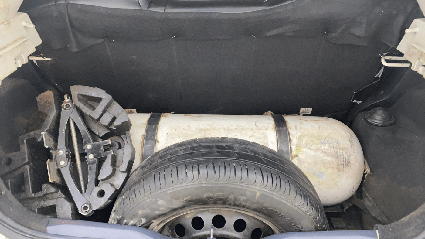 2022 Tata PUNCH ADVENTURE MT, CNG, Manual, 1,33,407 km, Boot Inside