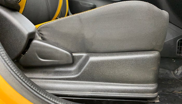 2023 Renault Kwid CLIMBER AMT 1.0, Petrol, Automatic, 15,960 km, Driver Side Adjustment Panel