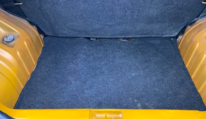 2023 Renault Kwid CLIMBER AMT 1.0, Petrol, Automatic, 15,960 km, Boot Inside