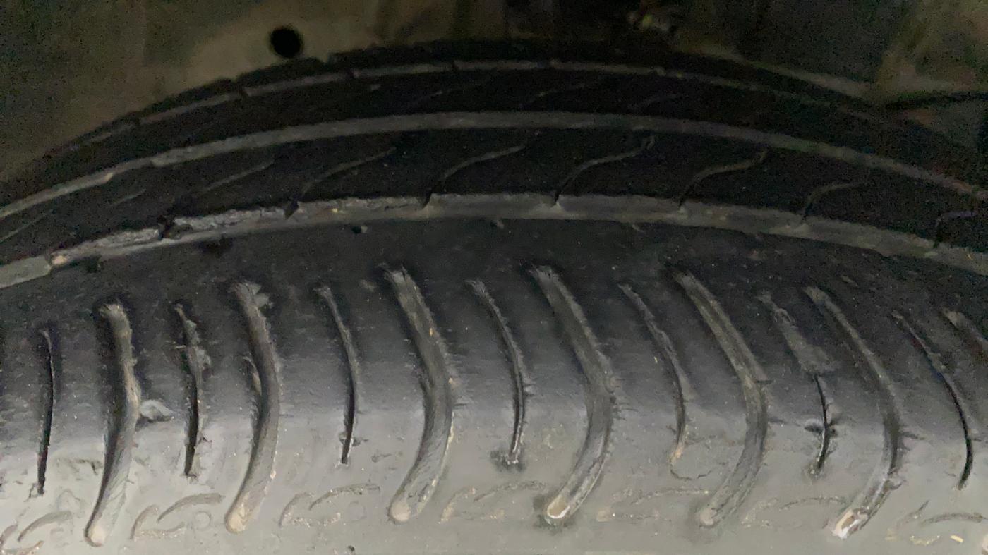 2018 Honda Amaze 1.2L I-VTEC V, Petrol, Manual, 53,242 km, Right Front Tyre Tread