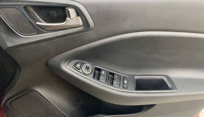 2017 Hyundai i20 Active 1.2 SX, Petrol, Manual, 97,667 km, Driver Side Door Panels Control