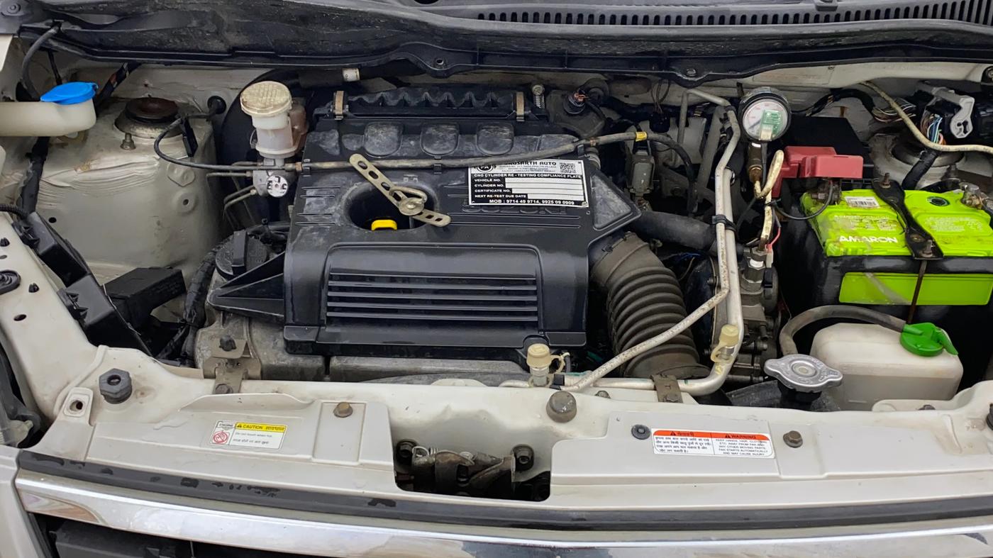 2015 Maruti Wagon R 1.0 VXI, CNG, Manual, 79,145 km, Engine View