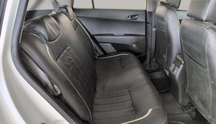 2017 Hyundai Creta E 1.6 PETROL, Petrol, Manual, 47,283 km, Right Side Rear Door Cabin