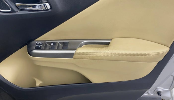 2020 Honda City 1.5L I-VTEC ZX, Petrol, Manual, 32,989 km, Driver Side Door Panels Control