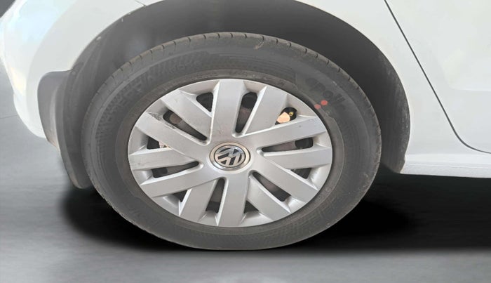 2014 Volkswagen Polo COMFORTLINE 1.2L, Diesel, Manual, 89,489 km, Right Rear Wheel